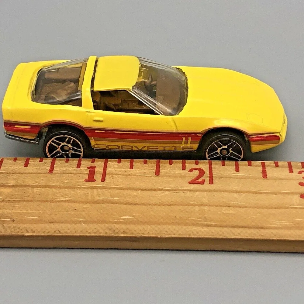 Hot Wheels 1980‎ '80 Chevrolet Chevy Corvette Car Yellow Diecast 1/64 Scale